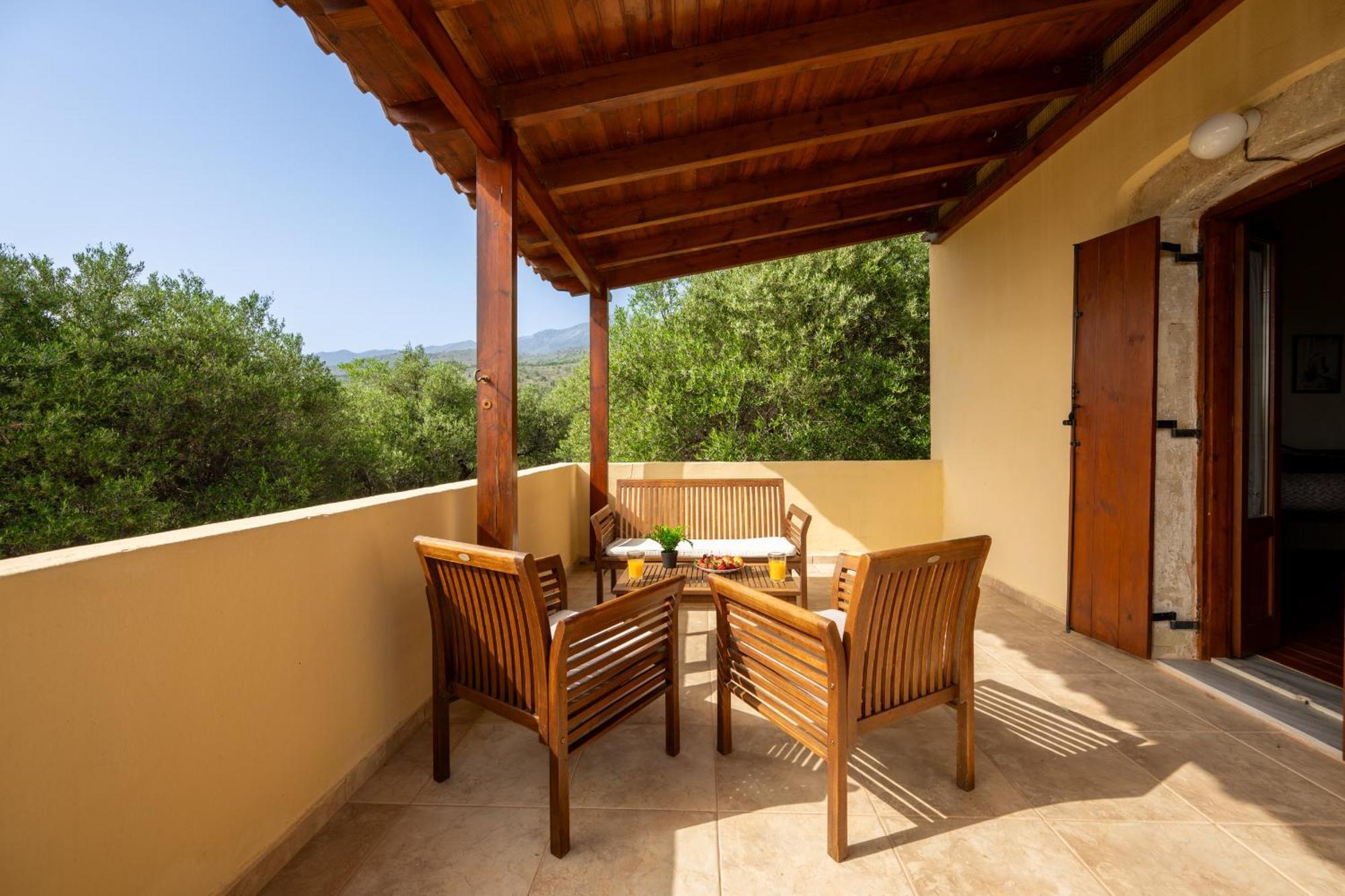Liofito Village House Pemonia Bagian luar foto