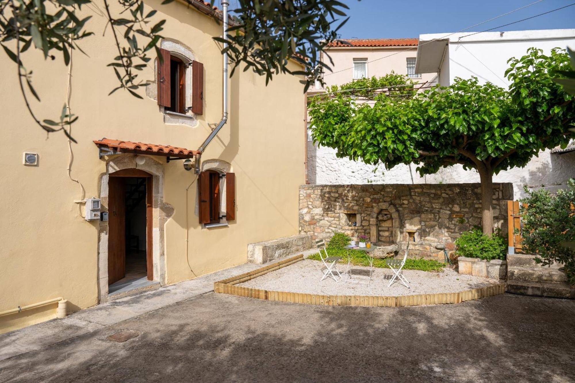 Liofito Village House Pemonia Bagian luar foto